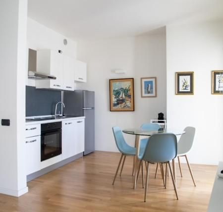 Grande Monolocale Con Parcheggio Interrato Incluso Apartment Genoa Bagian luar foto